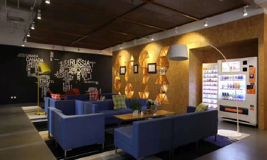 竹海科技—石榴中心Foudry Club店