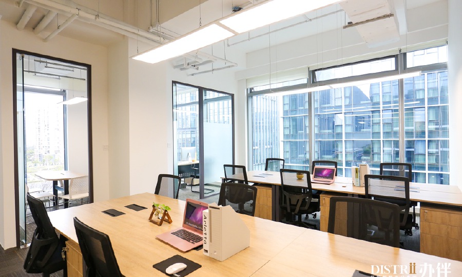 Distrii-虹桥中骏广场办公空间