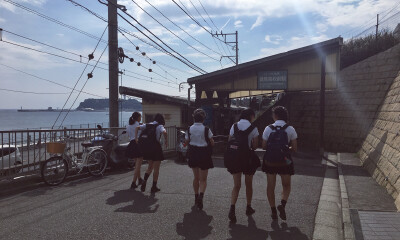 魔术+轻课，这家曾在线下招收了500学员的“魔法学院”想借助微信生态线上化