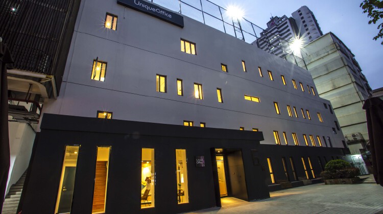 UniqueOffice斜土路空间