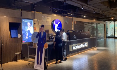 “碰瓷”完星巴克，又与喜茶“相撞”？上市后的瑞幸野心依旧