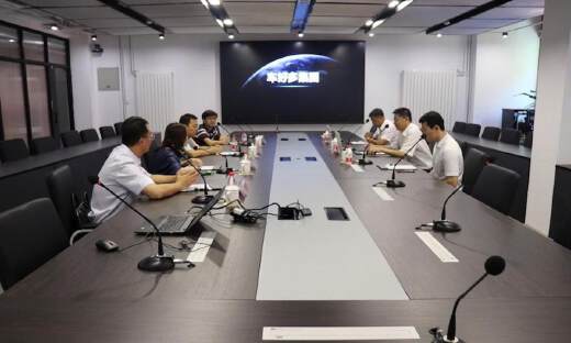 民主党派人士调研走访车好多集团