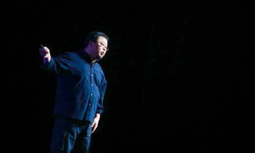 罗永浩被执行限制消费令：不能坐飞机、软卧、高铁