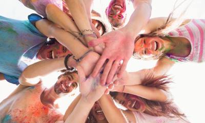 当代年轻人到底天天都在看啥？|路透社报告