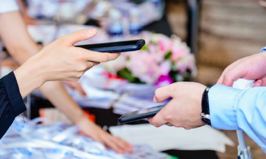 巨头寻找新流量？新浪、腾讯、阿里纷纷下场，押宝社交“第二春”