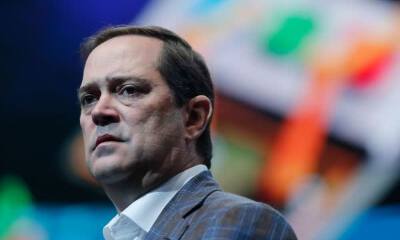 思科CEO告诉员工不用担心丢工作，并敦促其他公司也不要裁员