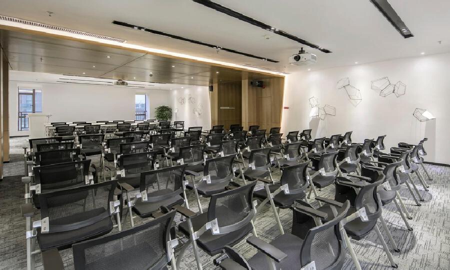 万鹏高新技术企业孵化基地