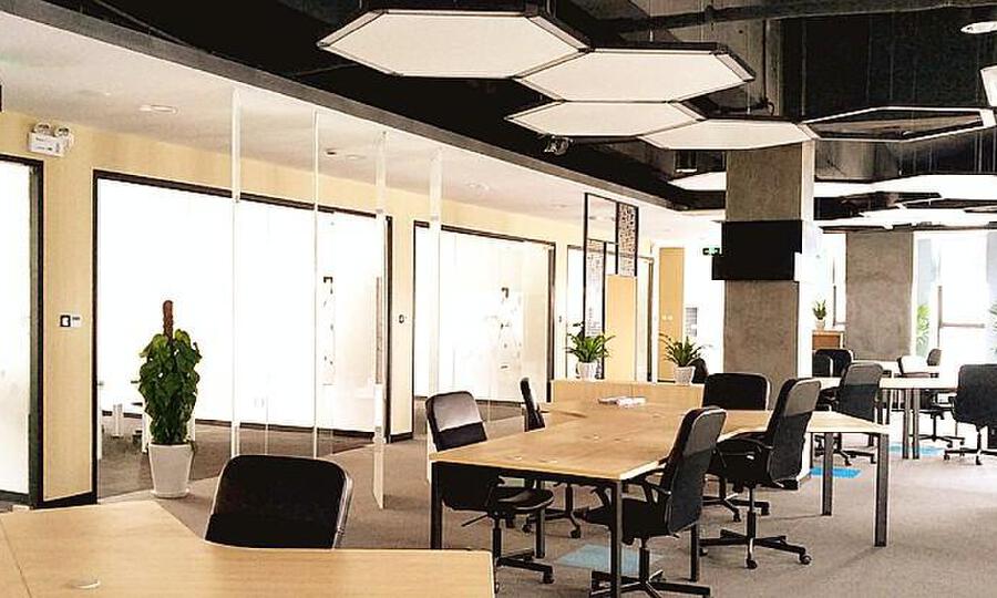 中国北斗基地创摩尔孵化平台