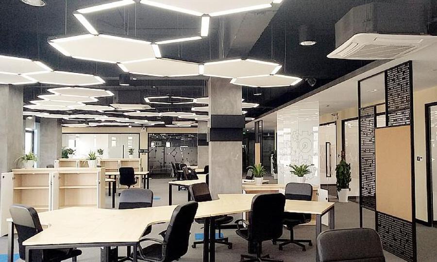 中国北斗基地创摩尔孵化平台