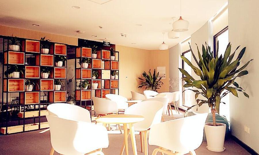 中国北斗基地创摩尔孵化平台