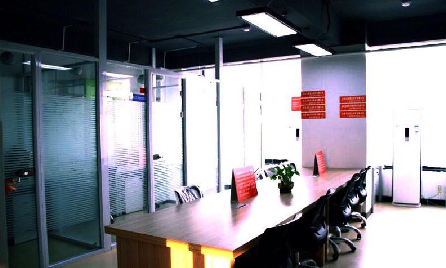 自由者创业社区