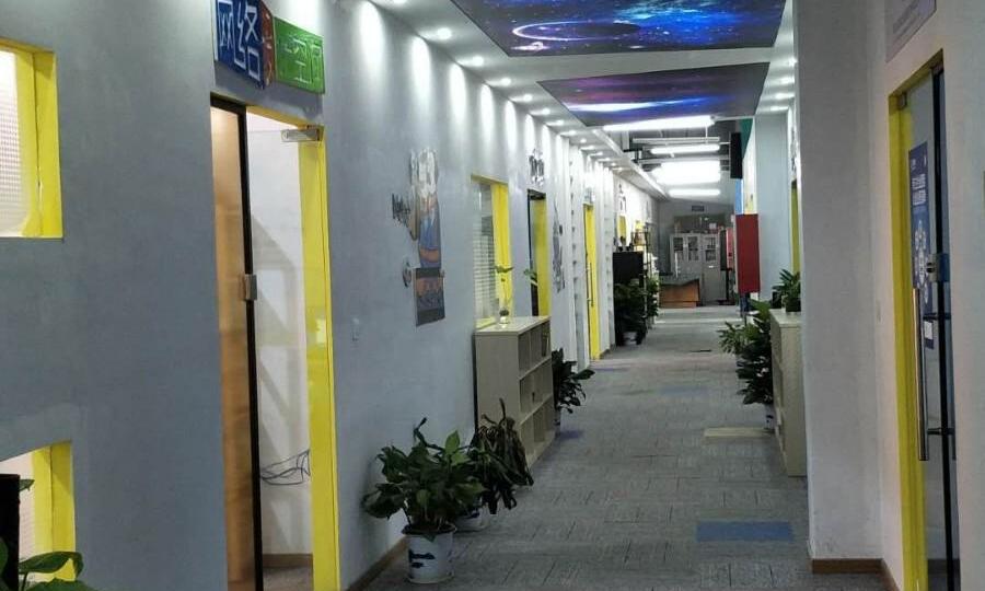 苏青合伙人市级科技企业孵化器