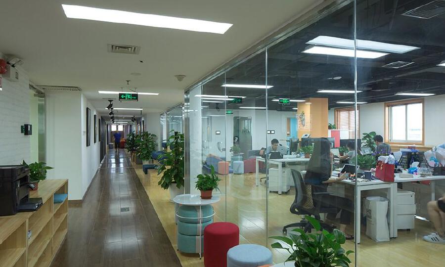 新华1949·中文创客空间