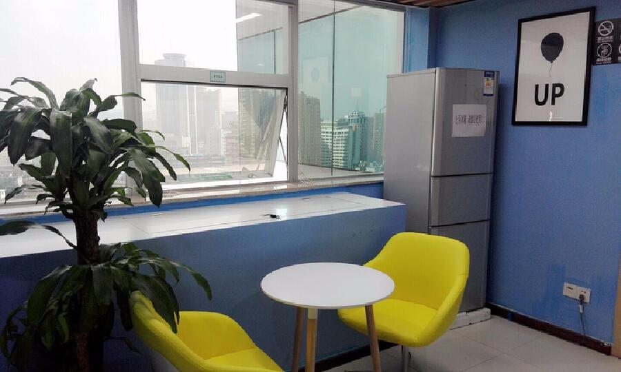 创富港创客空间