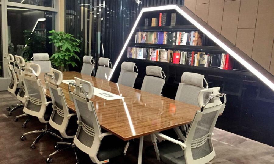 德培利TMT孵化器