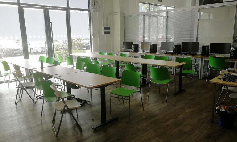 南方科技大学双创实验室