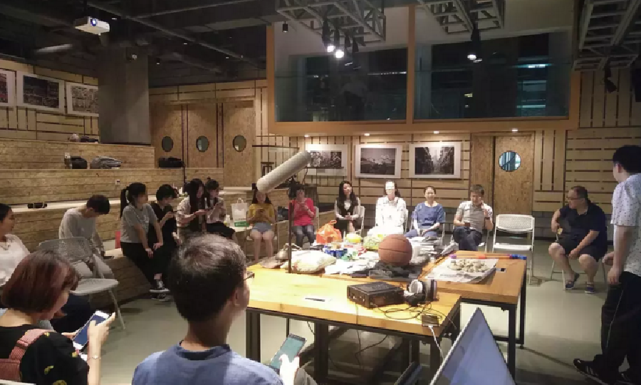 夸克仓库原创设计创客空间