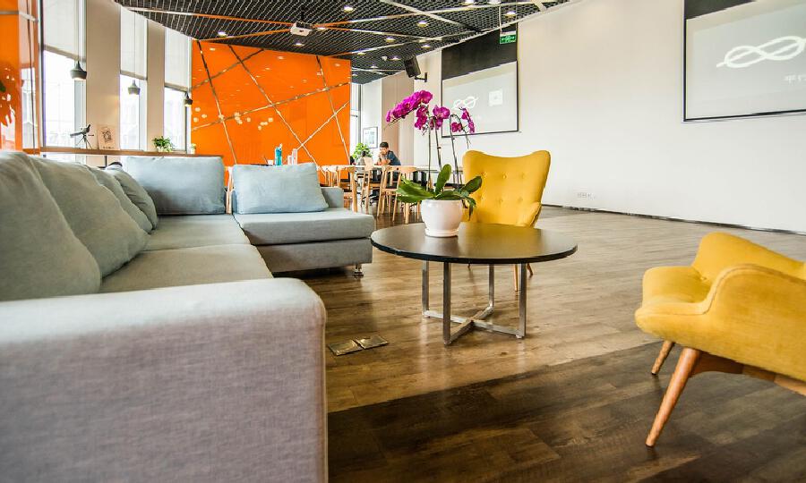 DayDayUp飞牛科技