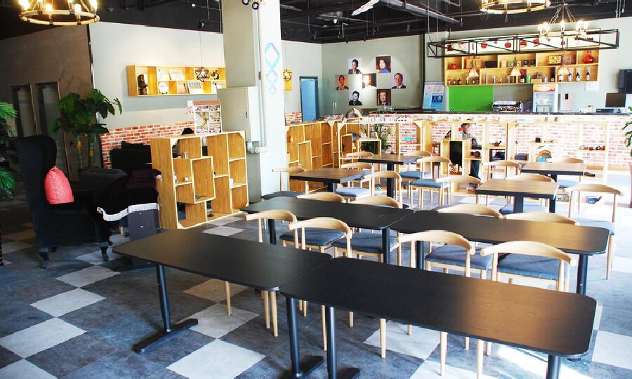 智高科技孵化器