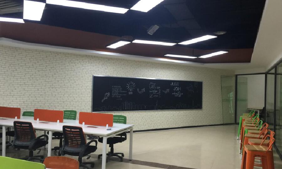 重庆创客邦高新区基地