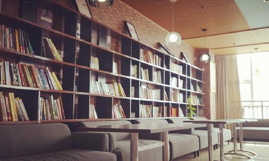 荣昌国家高新区古思特创客空间