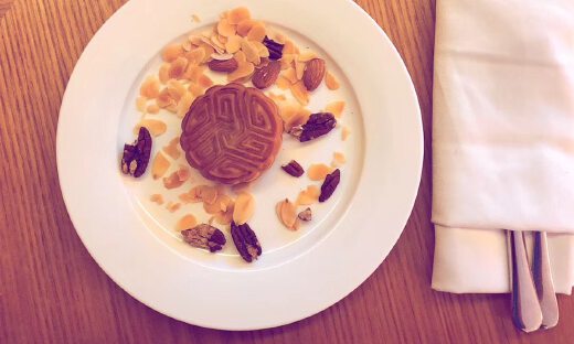 年轻人“整顿”月饼