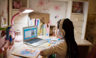 教育智能硬件的战火烧向内容