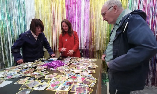 收集数千张淘宝神图 外国摄影师看到不一样的中国