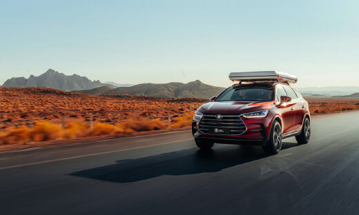 比亚迪停产燃油车，新能源车销冠的宿命