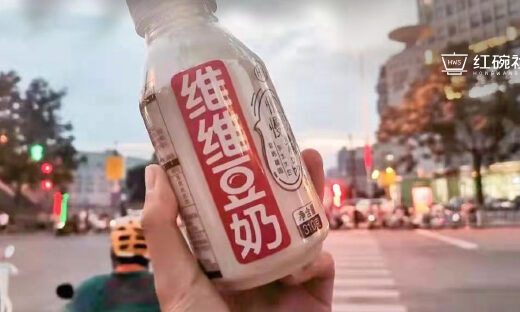 从千店万店到维权连连，奶茶店是传统茶饮巨头的破局答案还是梦一场