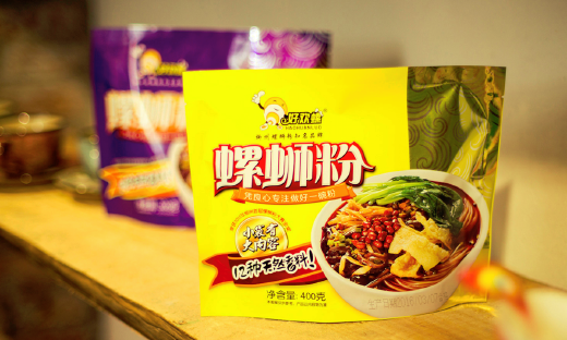 “虫卵”事件背后，网红好欢螺“翻车”了？