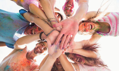 年轻人佛系摆摊：边卖边送、不为赚钱、图个开心