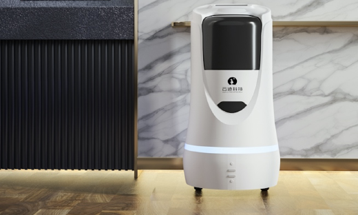 美的置业携手云迹科技，探索机器人服务地产新应用