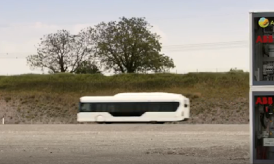 马路变身巨型充电宝，无线充纯电车：拴Q，再也不担心续航了