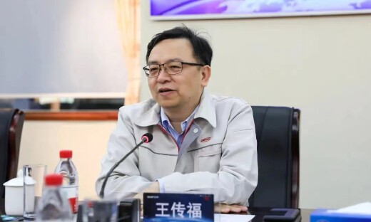 比亚迪王传福，2022年做梦都能笑醒的人