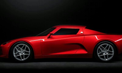 雷军投的小跑车来了！零百加速3.9秒，售价30万以内，明年就交付