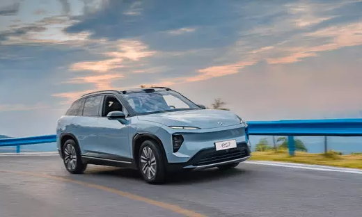 李斌自曝蔚来版Model Y，明年推5款新车，市值一夜涨超180亿