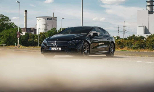 狂降24万！奔驰电车暴力降价，老车主还有补贴