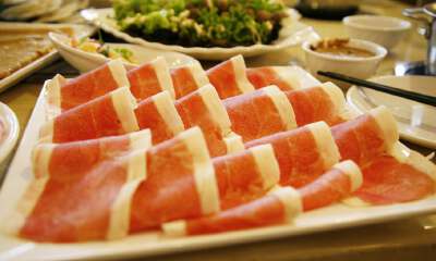 替代蛋白转向：植物肉企业“去肉”化，细胞肉成投资新贵