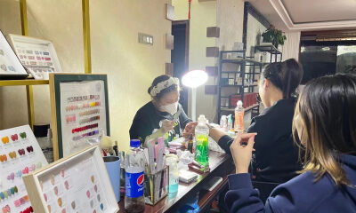 排队5小时、拒绝预约，春节前美甲生意火了