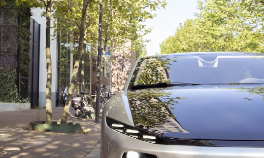 世界第一辆量产太阳能汽车，黄了