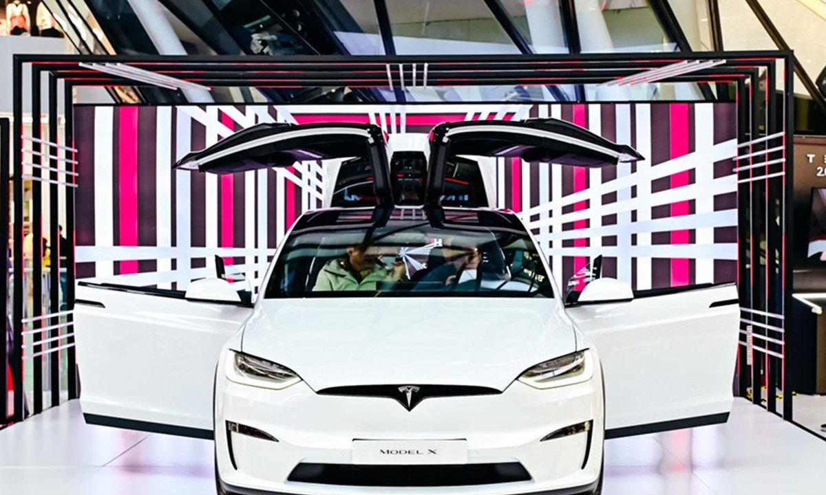 特斯拉Model X Plaid惊鸿亮相北京