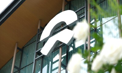 拼了！蔚来全系降3万甩卖，取消免费换电，ET5不到30万