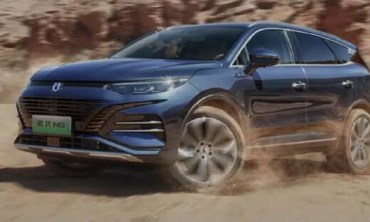 理想L7新对手！32万的腾势N8开卖，续航1000公里，零百4.3秒