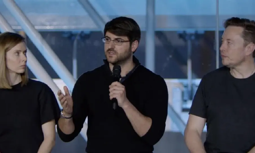 特斯拉CFO突发离职，曾是马斯克最佳接班人，13年功勋元老