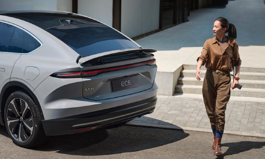 35.8万起！蔚来全新轿跑SUV登场，配电动尾翼，零百加速仅4.4秒