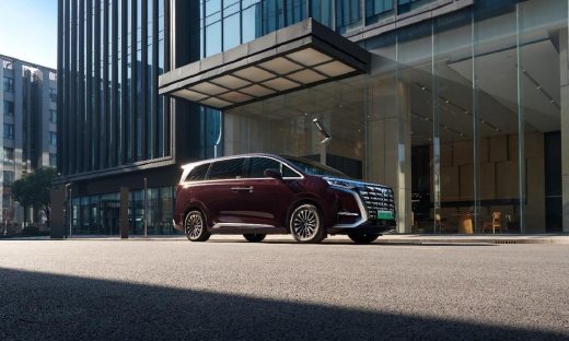 34万起！2024款腾势D9来了，上市12小时大定1.1万台