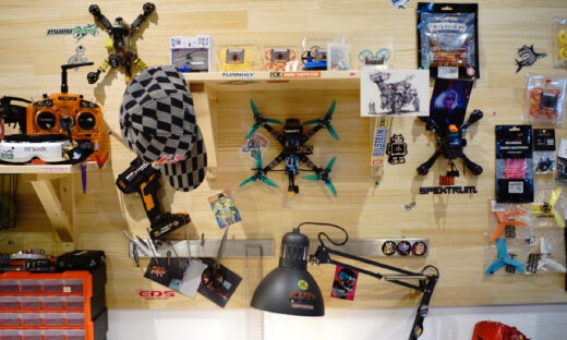 “玩具届DJI”？美冠挚友2年融3轮，低空消费也火了