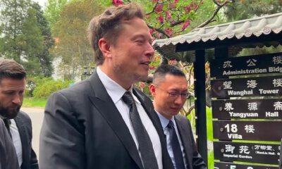 刚刚，马斯克落地北京，特斯拉FSD入华加速