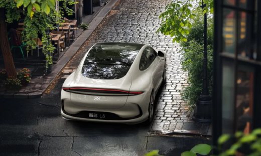 智己L6卷到“1999”！网友：此处应@雷总